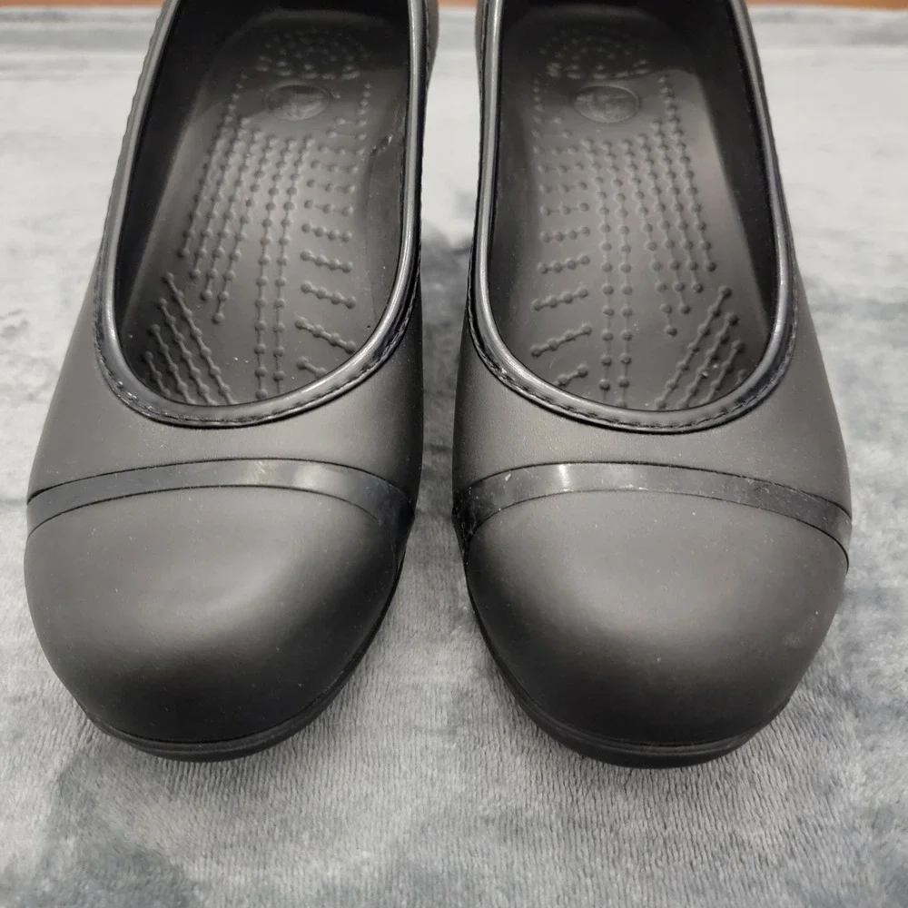 Crocs Wedge Pumps Womens 8 Black‎ Cap Toe Comfort Waterproof Versatile Casual